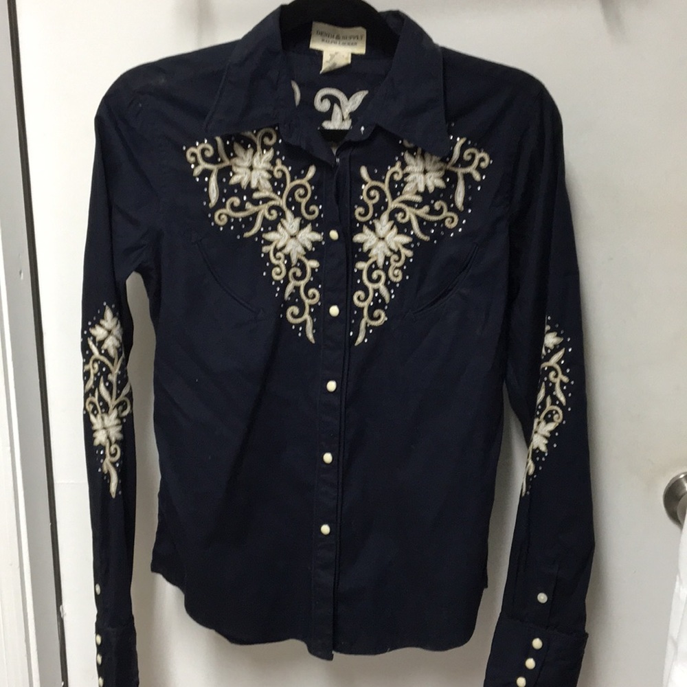 Long sleeve button up Western shirt